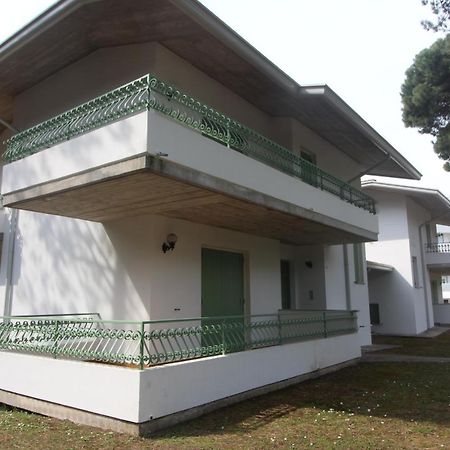 Villa Silvia Lignano Sabbiadoro Buitenkant foto