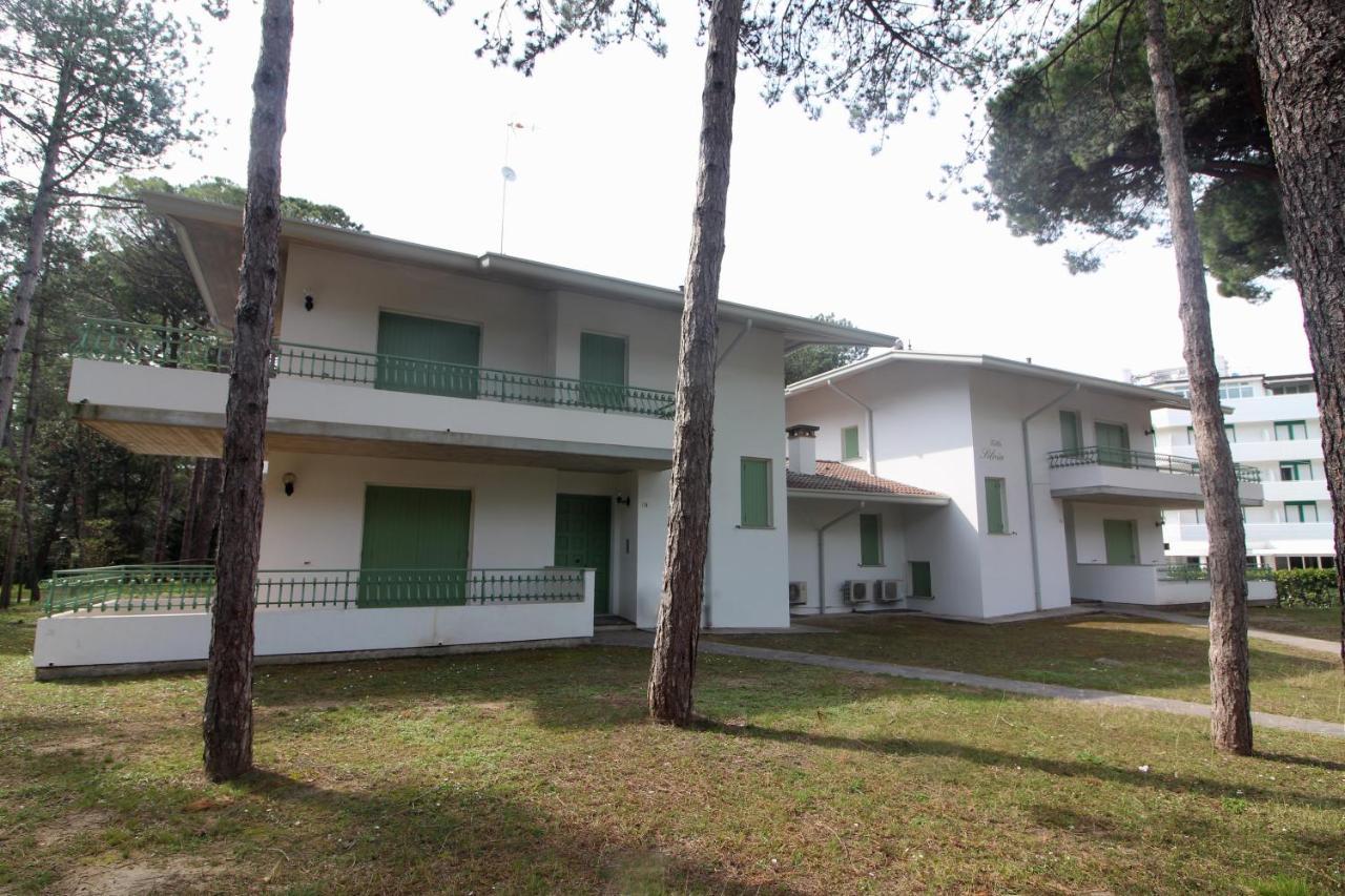 Villa Silvia Lignano Sabbiadoro Buitenkant foto