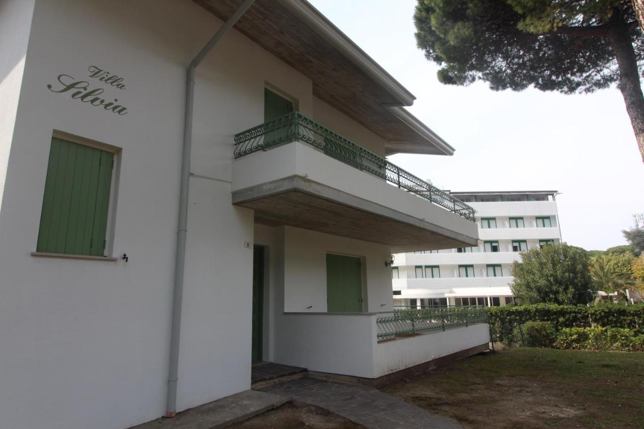 Villa Silvia Lignano Sabbiadoro Buitenkant foto